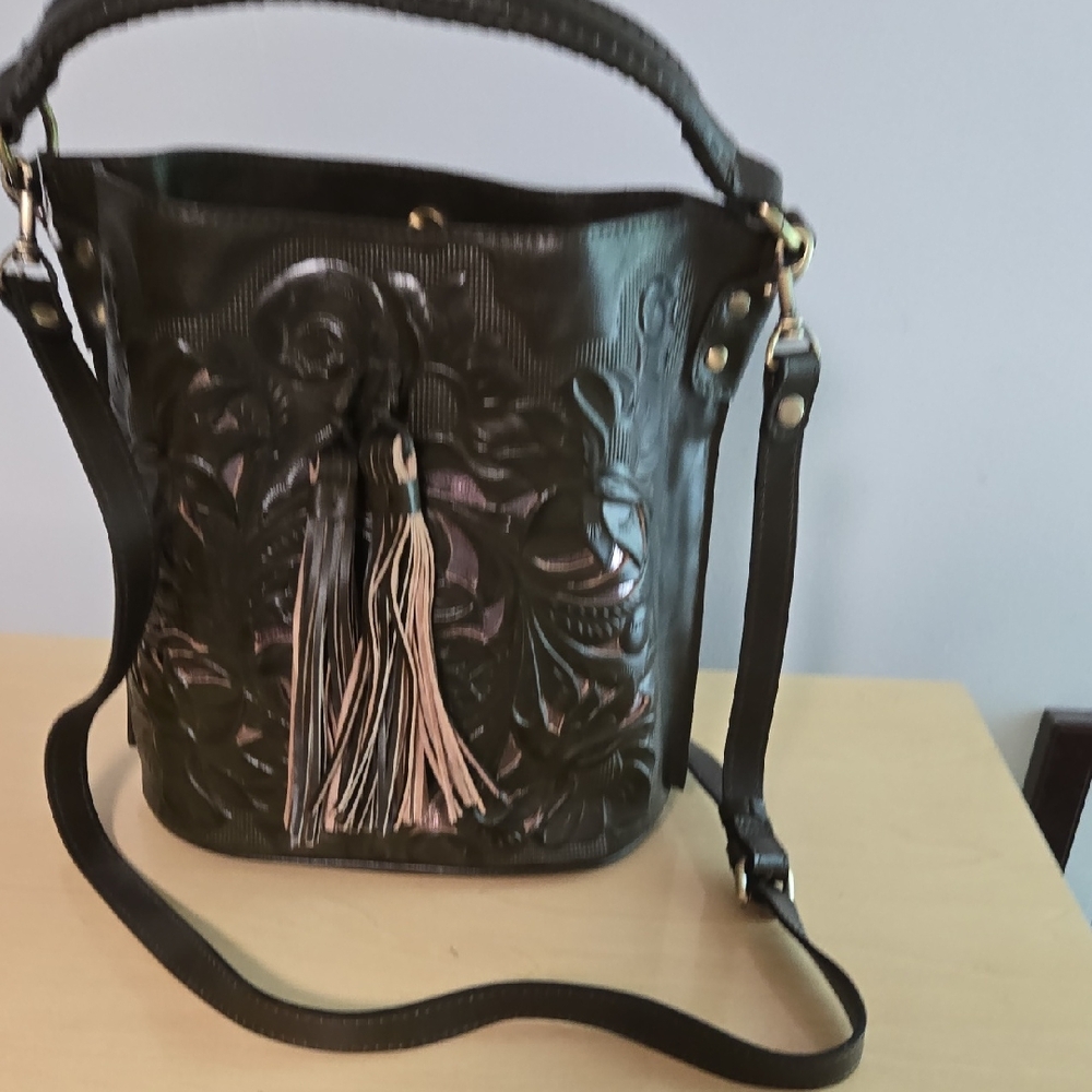 NWOT Patricia Nash Olive Green Quilted Leather Shoulder Bag